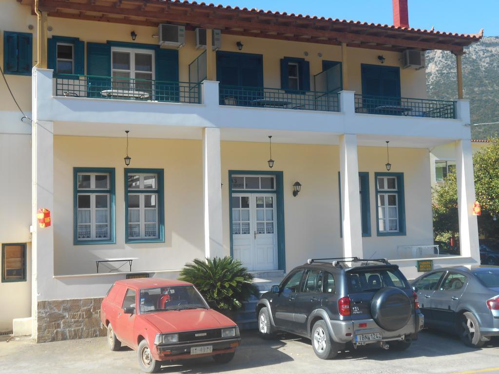 Costa-Rini Hotel Leonidio Exterior photo