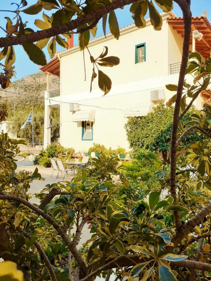 Costa-Rini Hotel Leonidio Exterior photo